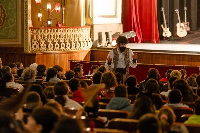 Archivo - Abierta la convocatoria para la adhesión de municipios a la Red Andaluza de Teatros Públicos en 2027 y para Abecedaria.