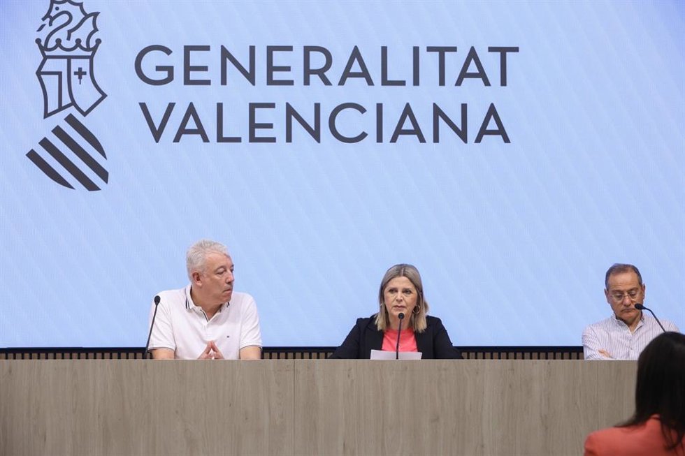 La consellera de Educación, Carmen Ortí, comparece en sede de Conselleria