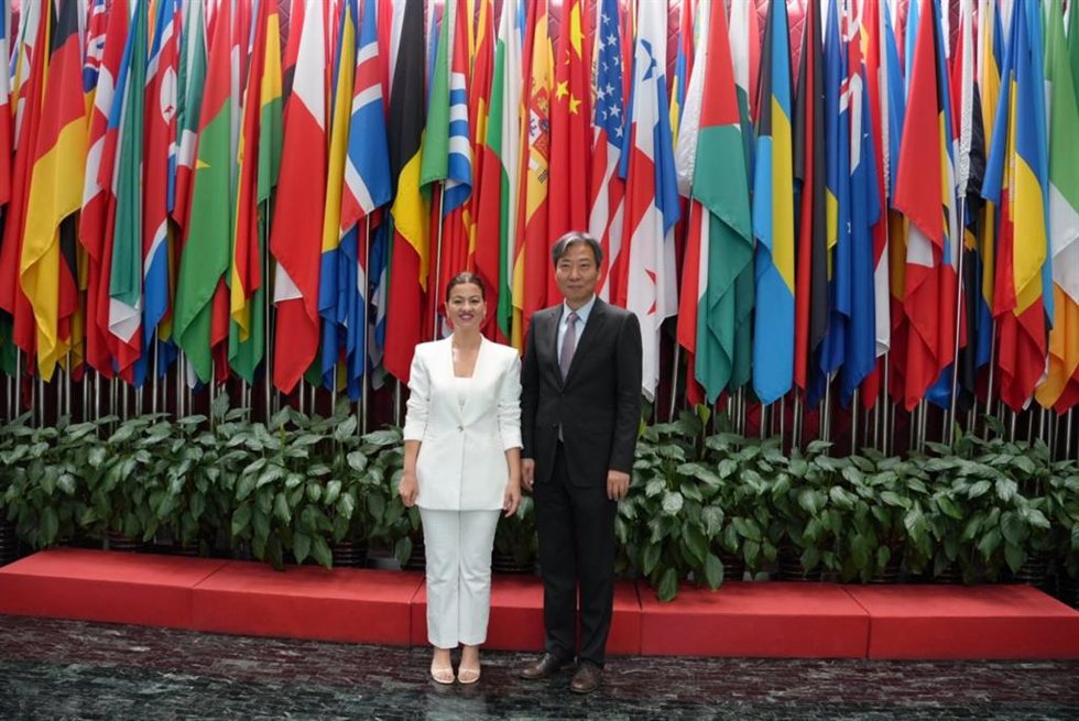 Sira Rego Y Yu Yunfeng, En China.