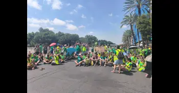 Sindicats convoquen noves manifestacions este dimarts i dijous en la quarta setmana de vaga indefinida educativa