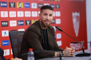 Archivo - El jugador de fútbol, Sergio Ramos, se despide del Sevilla Fútbol Club ante la prensa, a 18 de junio de 2024, en Sevilla, Andalucía (España). El jugador de fútbol, Sergio Ramos, se despide hoy del Sevilla Fútbol Club donde la pasada temporada mi