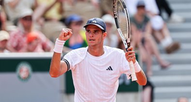 Tenis