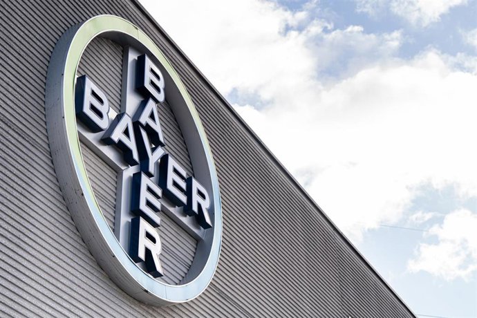Archivo - Fachada de la planta de La Felguera de Bayer, a 9 de enero de 2025, en Langreo, Asturias (España).