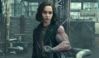 Emilia Clarke pide perdón por sus fiascos en Marvel, Star Wars y Terminator: "No creo que a nadie le gustara. Lo siento"