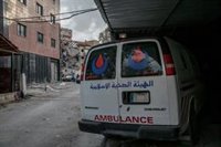 Al menos dos muertos en un bombardeo israelí junto a un hospital de Tiro, en el sur de Líbano