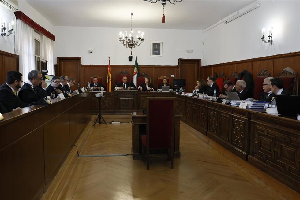 Juicio al hermano de Pedro Sánchez en Badajoz 