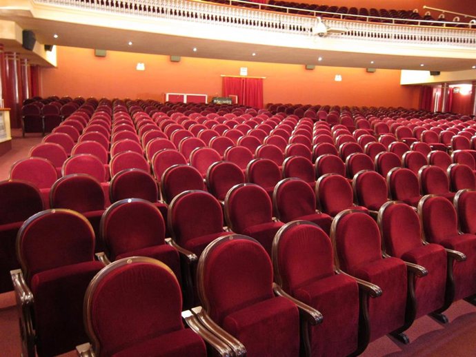 Archivo - Butacas, teatro Bretón de Logroño                               