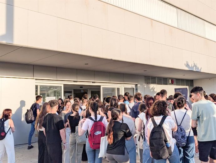 Jóvenes se presentan este martes a la PAU 