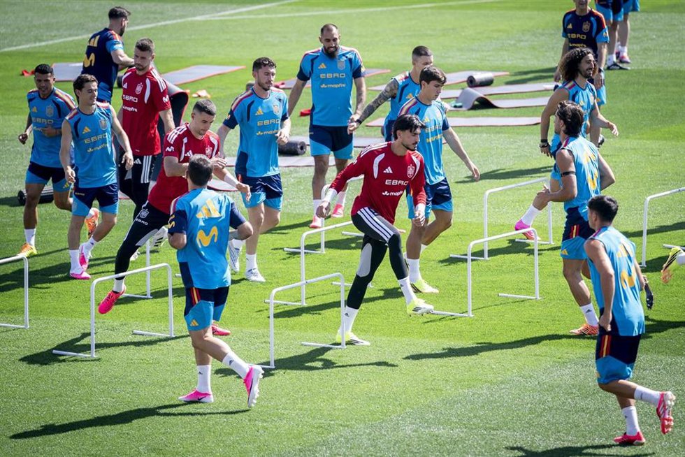 La selección española durante un entrenamiento en la Ciudad del Fútbol de Las Rozas de cara al Mundial 2026