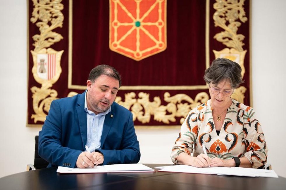 Firma del convenio.