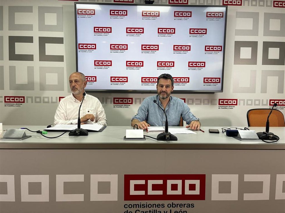 José Ramón Jiménez (i) y Juan Carlos Hernández, durante la rueda de prensa.