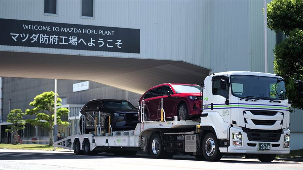Transporte de vehículos de Mazda