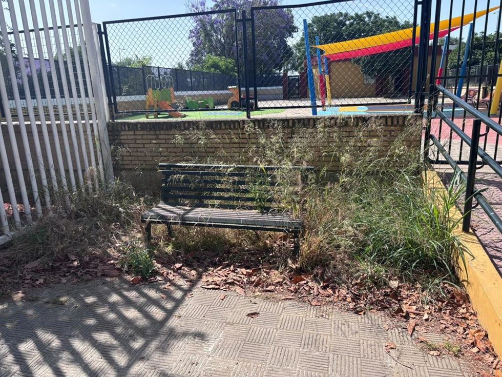 Estado del CEIP Juan Ramón Jiménez de la barriada del Carmen, en Triana