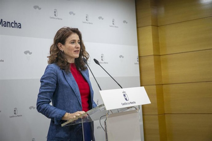 La viceconsejera de Empleo, Diálogo Social y Seguridad y Salud Laboral del Gobierno de C-LM, Nuria Chust.