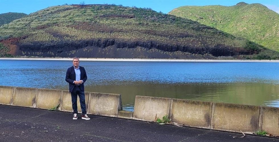 El consejero de Sector Primario del Cabildo de Tenerife, Valentín González