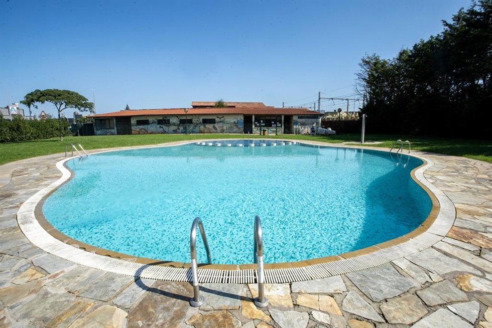 Archivo - Piscina de Cros.