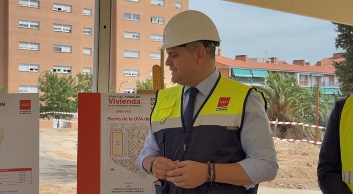 El consejero de Vivienda, Transportes e Infraestructuras, Jorge Rodrigo