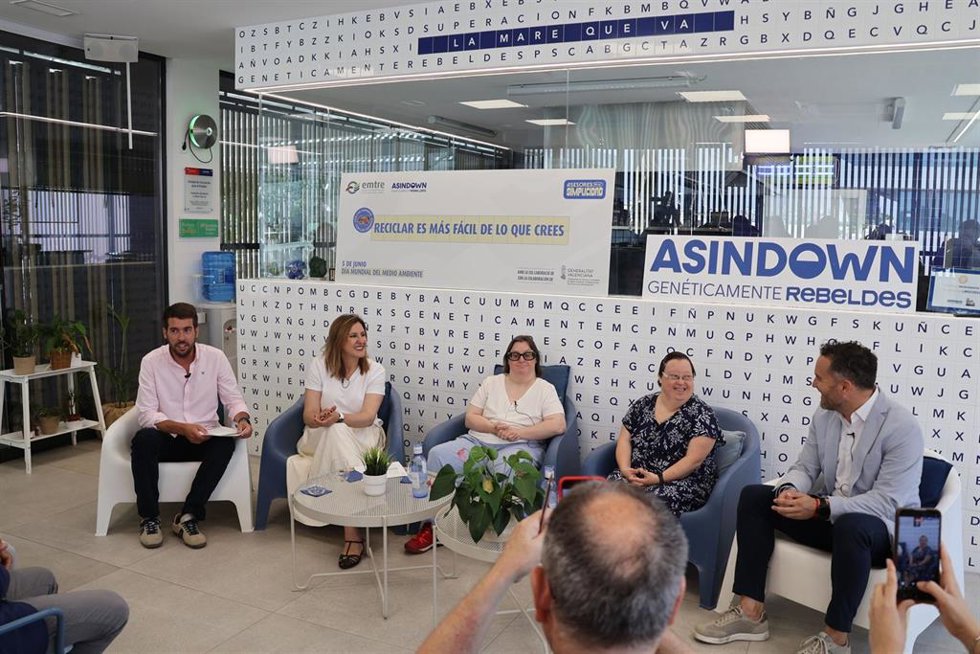 EMTRE, Asindown y Ayuntamiento de València