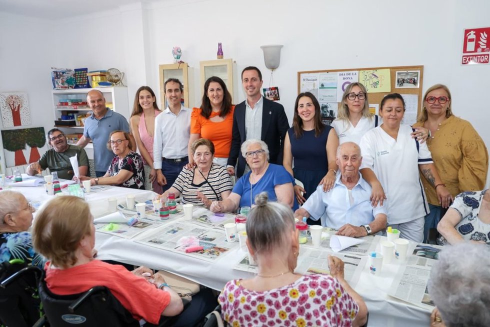 El presidente del Consell de Mallorca, Llorenç Galmés, visita la residencia municipal de Campos
