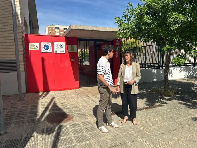 La portavoz del grupo municipal del PSOE en el Ayuntamiento de Zaragoza, Lola Ranera, exige climatizar los colegios