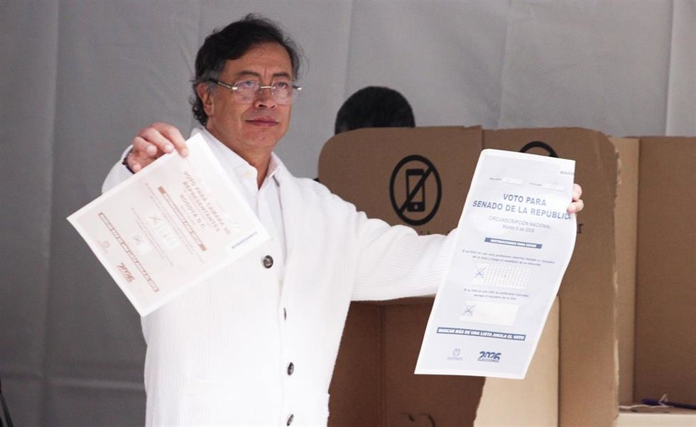 Archivo - El presidente de Colombia, Gustavo Petro, durante las elecciones legislativas el pasado marzo.