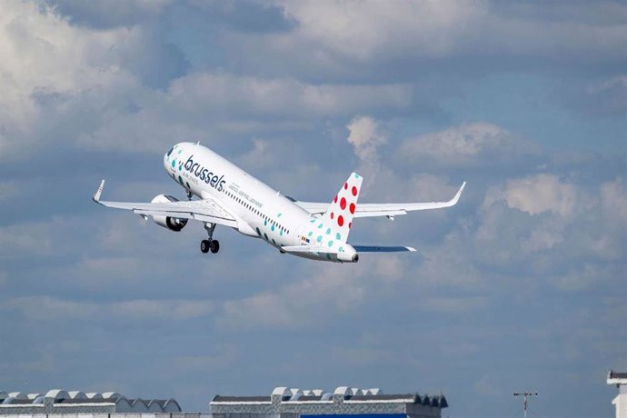 Archivo - Avión A320neo de Airbus