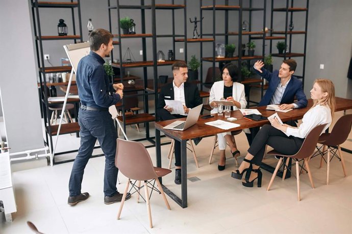 Entrevista por competencias: cómo estructurarla para seleccionar mejor talento, por Hirint
