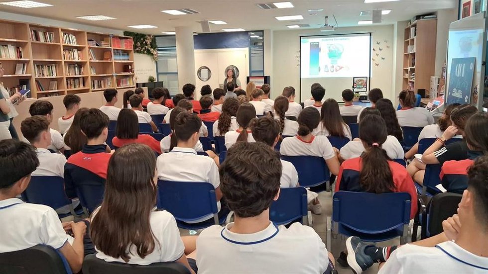 Gomarco y la UMU impulsan una iniciativa pionera en España para educar a jóvenes sobre el sueño