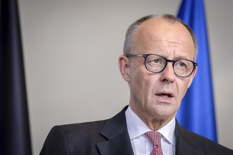 El canciller alemán, Friedrich Merz, ofrece declaraciones.