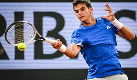 Tenis
