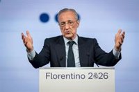 Florentino Pérez regalará una camiseta oficial única a cada socio si sale reelegido presidente del Real Madrid