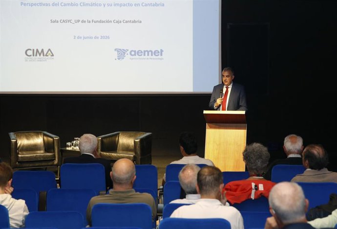 El consejero de Medio Ambiente inaugura la jornada 'Perspectivas de cambio climático y su impacto en Cantabria'