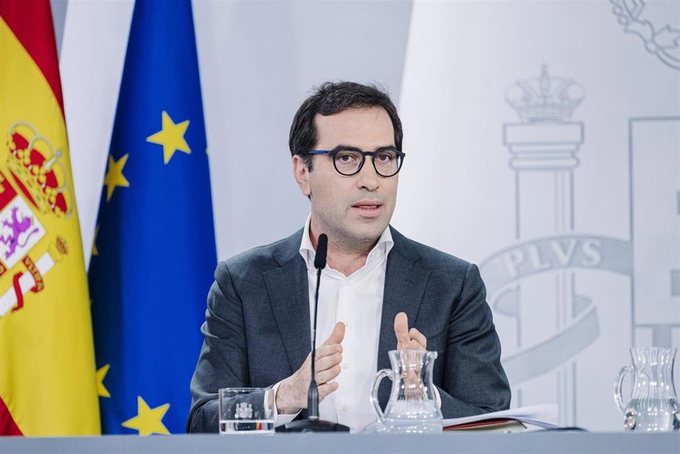 Archivo - El vicepresidente primero y ministro de Economía, Comercio y Empresa, Carlos Cuerpo. 