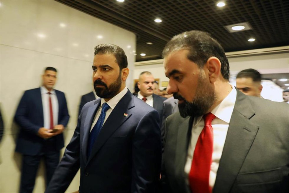 En el centro de la imagen, el primer ministro de Irak, Alí al Zaidi