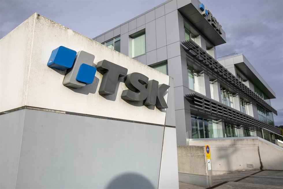 Archivo - Fachada de la empresa TSK en Gijón, Asturias (España).