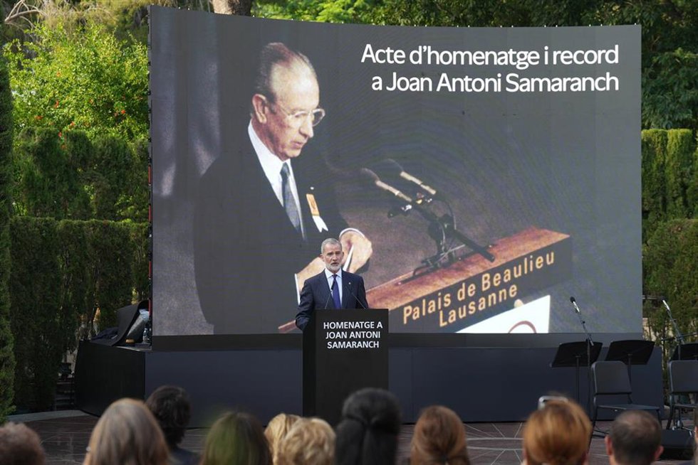 El Rey Felipe VI en el acto de homenaje al presidente del Comité Olímpico Internacional (COI) entre 1980 y 2001, Joan Antoni Samaranch, en el Palauet Albéniz de Barcelona