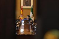 Moreno decretará 3 días de luto y suspende la reunión del Gobierno andaluz este miércoles por la muerte de Villamandos