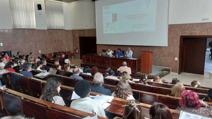 Jornada de CCOO Aragón sobre cáncer de origen laboral, en la Facultad de Derecho de la Universidad de Zaragoza.