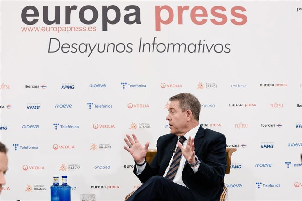 El presidente de Castilla La-Mancha, Emiliano García-Page, durante un desayuno informativo de Europa Press, en el Hotel InterContinental Madrid, a 3 de junio de 2026, en Madrid (España).