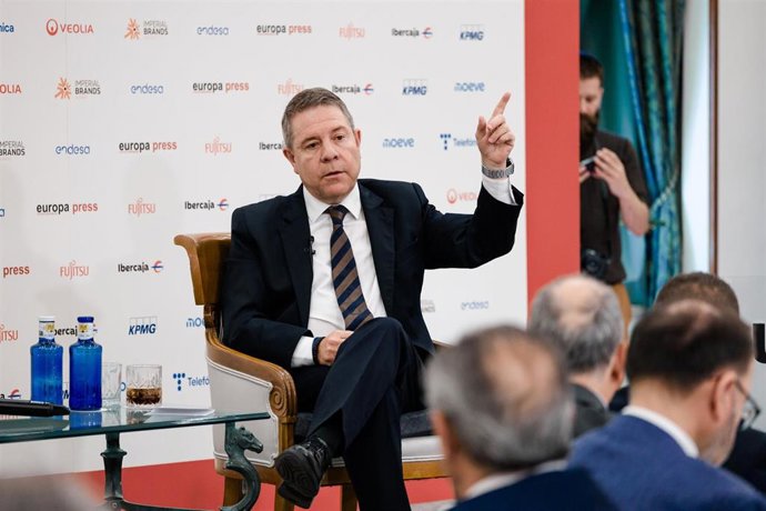El presidente de Castilla La-Mancha, Emiliano García-Page, durante un desayuno informativo de Europa Press, en el Hotel InterContinental Madrid, a 3 de junio de 2026, en Madrid (España).