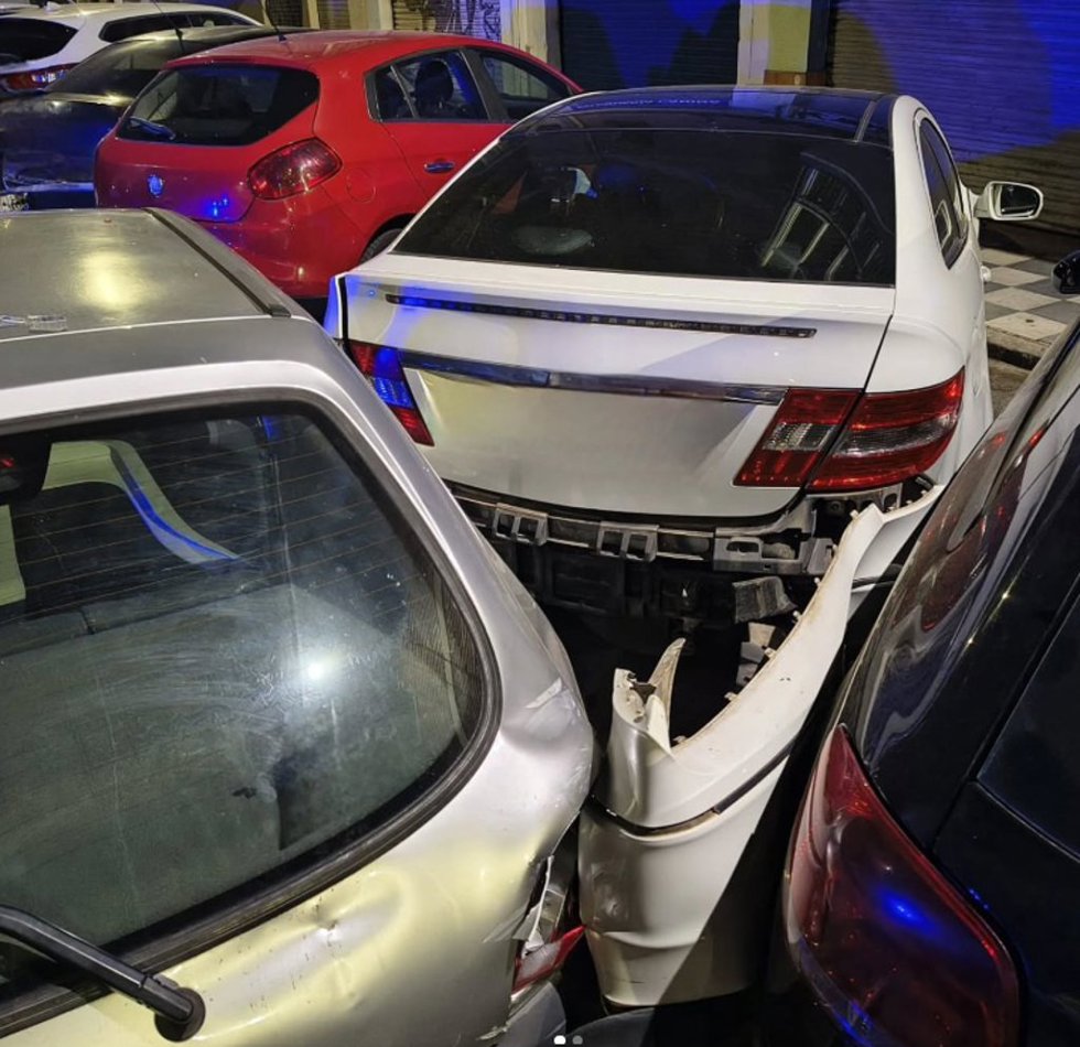 Vehículos accidentados en Cuenca.