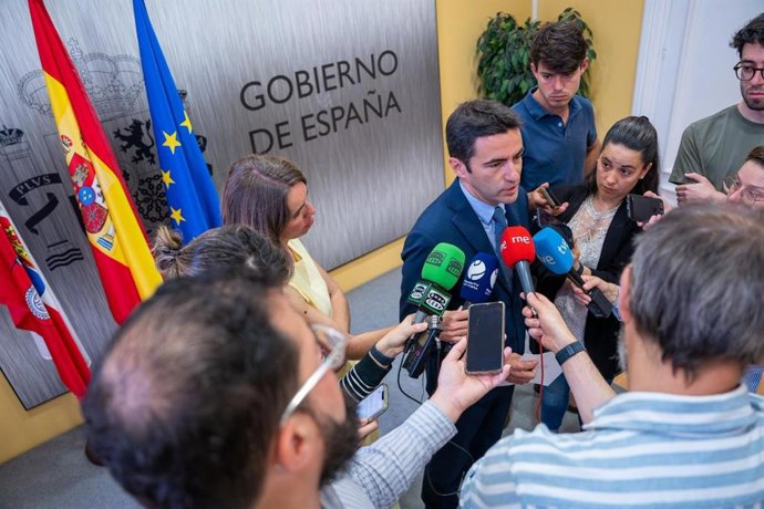 Declaraciones a la prensa del delegado del Gobierno en Cantabria, Pedro Casares.