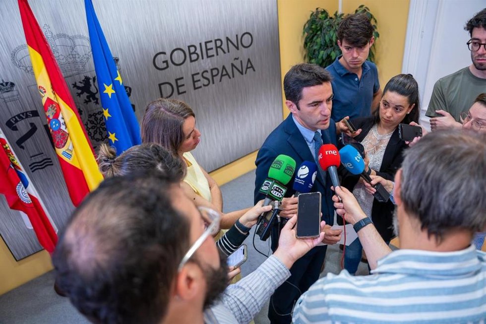 Declaraciones a la prensa del delegado del Gobierno en Cantabria, Pedro Casares.