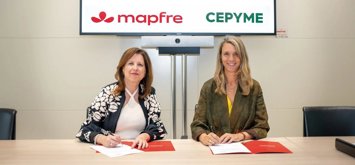 La CEO de Mapfre Iberia, Elena Sanz, y la  presidenta de Cepyme, Ángela de Miguel, durante la firma de renovación del acuerdo,