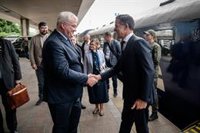 Rutte viaja de sorpresa a Kiev para reunirse con Zelenski tras la última oleada de ataques rusos contra Ucrania