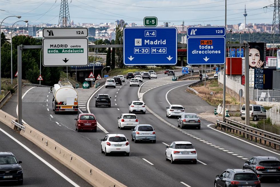 Archivo - Madrid y Barcelona podrían incumplir los límites de calidad del aire de la UE en 2030, según Faconauto