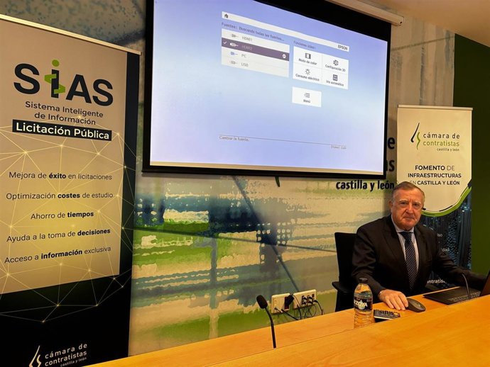 Enrique Pascual, durante la rueda de prensa.