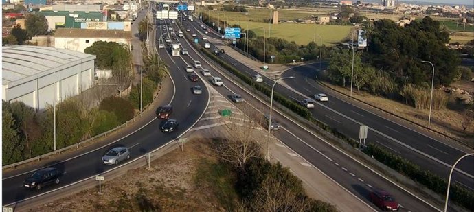 Archivo - Autopista del aeropuerto (Palma).