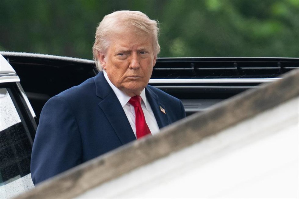 El presidente de EEUU, Donald Trump, a la salida de la Casa Blanca.