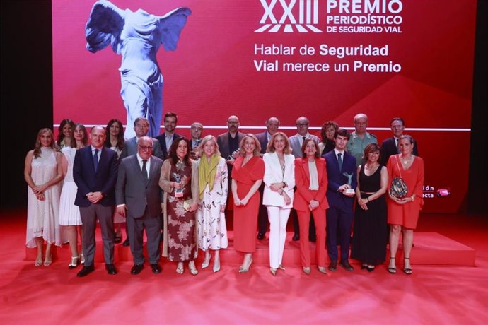 El Motor-El País, Onda Cero Segovia y Noticias Cuatro han ganado la XXIII edición del Premio Periodístico de Seguridad Vial de la Fundación Línea Directa.